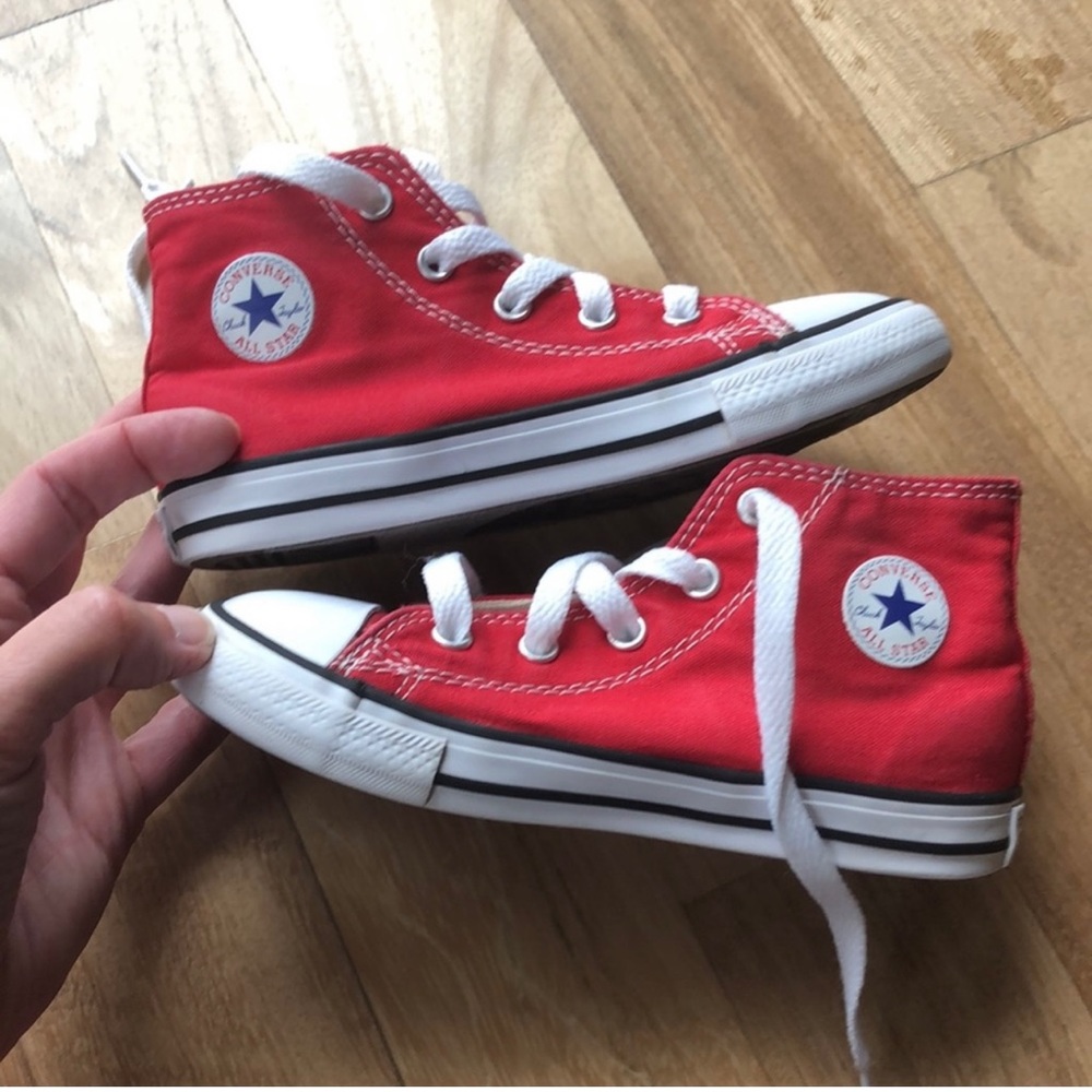Kids converse